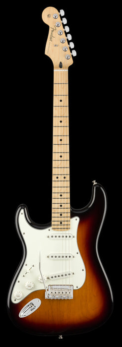 Fender Player Stratocaster Left-Handed Maple Fingerboard 3-Color Sunburst Front