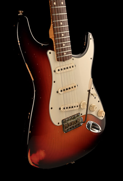 Pre Owned Fender Custom Shop 60's Stratocaster Vince Cunetto Relic 3-Tone Sunburst With Case