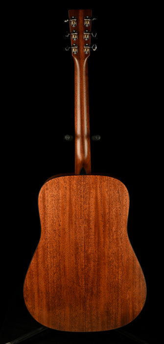 Martin D-18 Satin Amberburst with Case