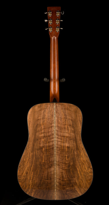 Martin Custom Shop D-28 Figured Black Walnut With Case