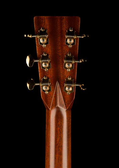 Martin 000-28 Modern Deluxe Acoustic Guitar