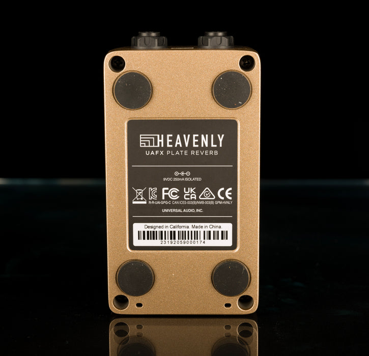 Universal Audio Heavely Plate Reverb Pedal With Box