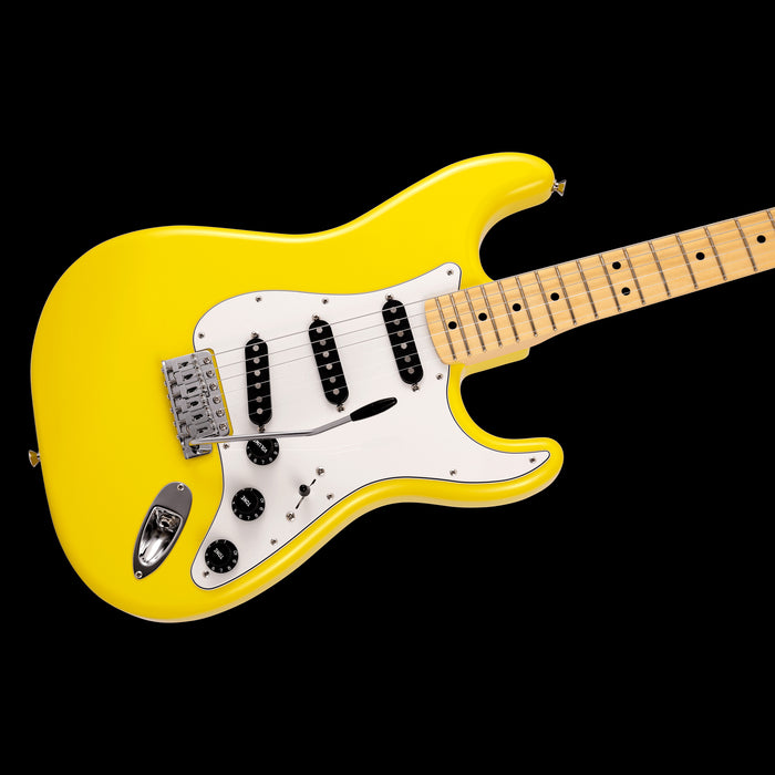 Fender Made in Japan Limited International Color Stratocaster Maple Fingerboard Monaco Yellow Closeup Body Right