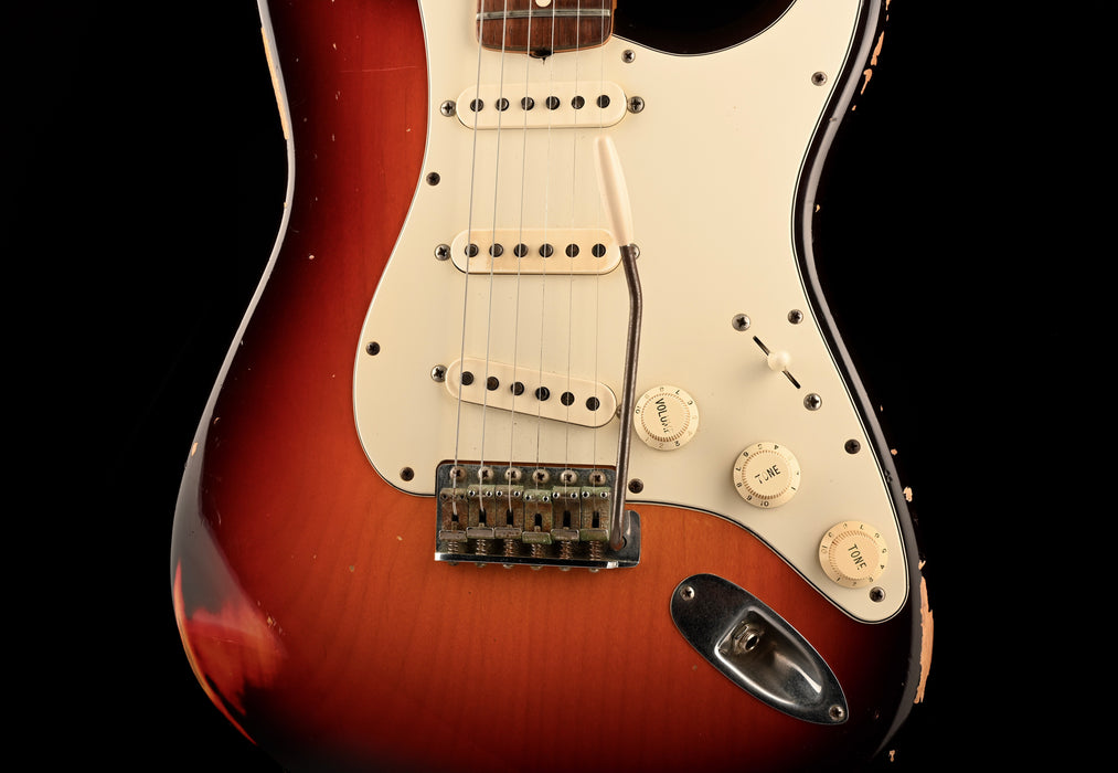 Pre Owned Fender Custom Shop 60's Stratocaster Vince Cunetto Relic 3-Tone Sunburst With Case