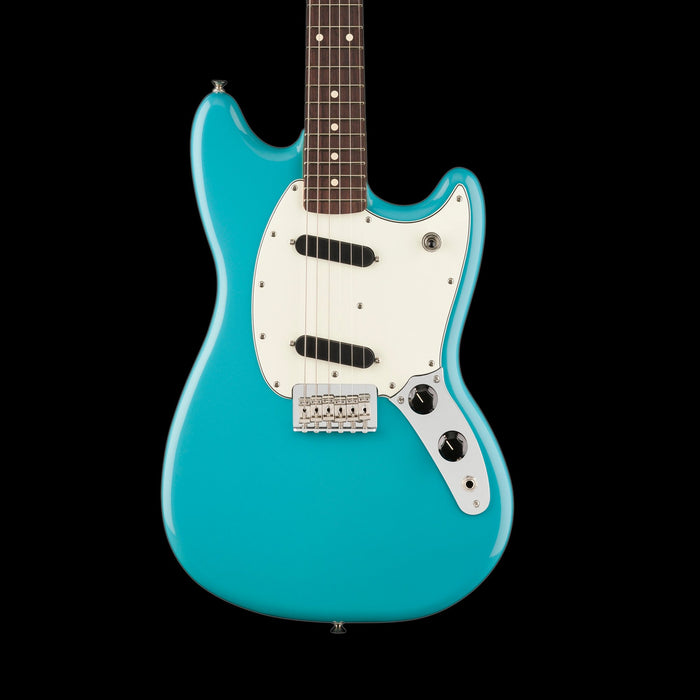 Fender Player II Mustang Rosewood Fingerboard Aquatone Blue Front Crop