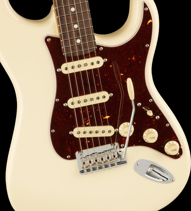 Fender American Professional II Stratocaster Rosewood Fingerboard Olympic White Electric Guitar With Case