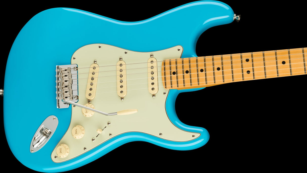 Fender American Professional II Stratocaster Maple Fingerboard Miami Blue Electric Guitar With Case