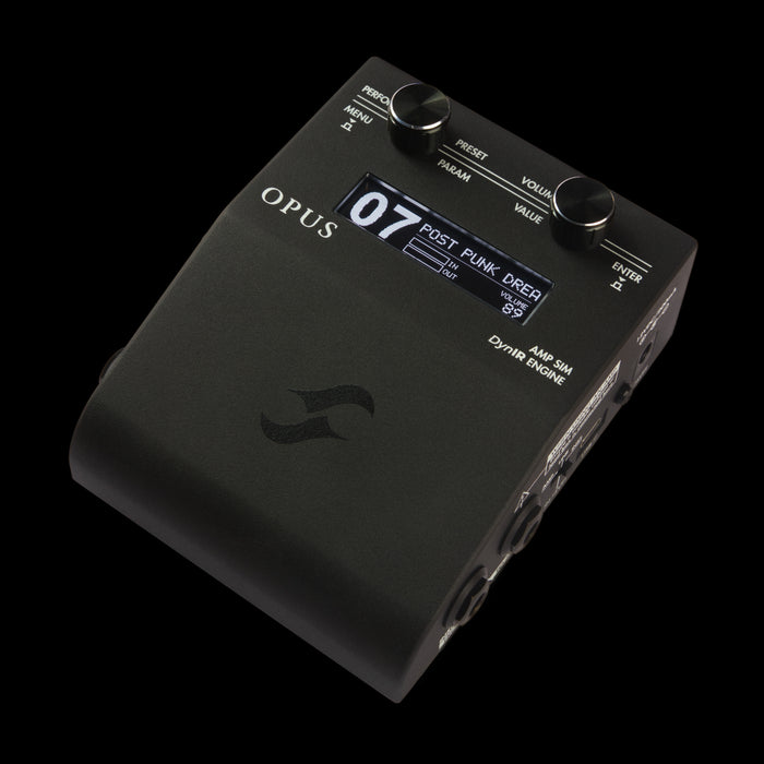 Two Notes OPUS - Amp Simulator & DynIR Engine Pedal Left Angle