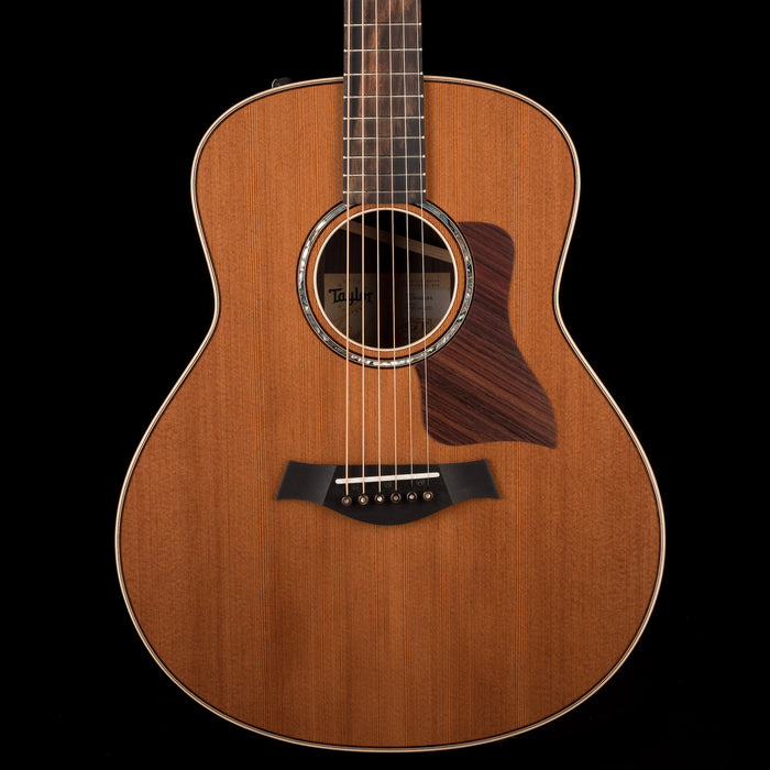 Taylor GT 811e Natural Spruce/Rosewood - Guitar Guys