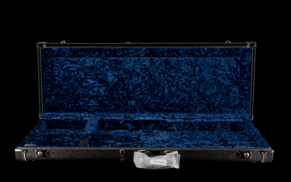 Fender USA Made Deluxe Jaguar/Jazzmaster G&G Hardshell Case Black/Silver with Blue Interior