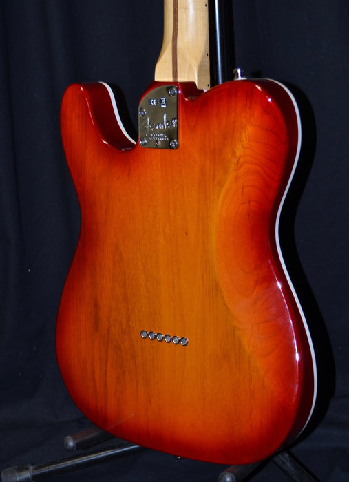 Pre Owned Fender American Deluxe Telecaster Cherryburst With OHSC