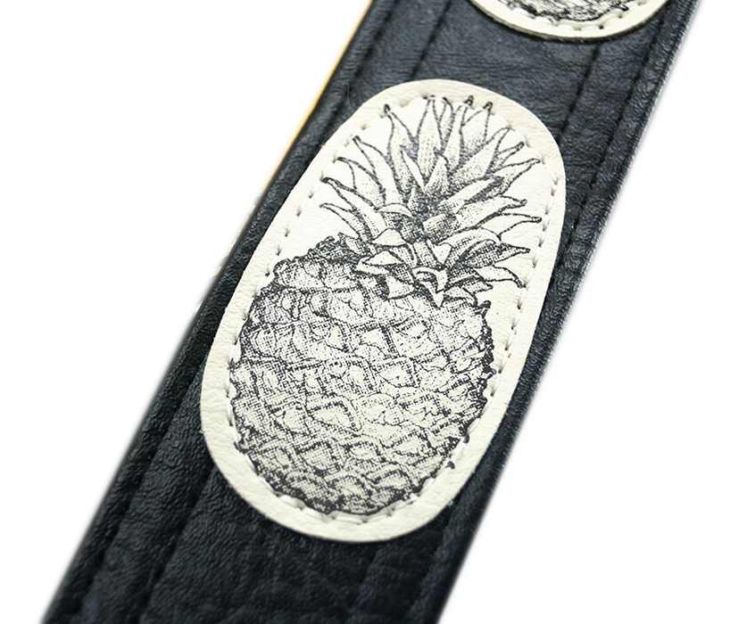 Couch Black Strap with White Pineapple - A048